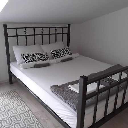 Appartement Flora Novi Sad Extérieur photo