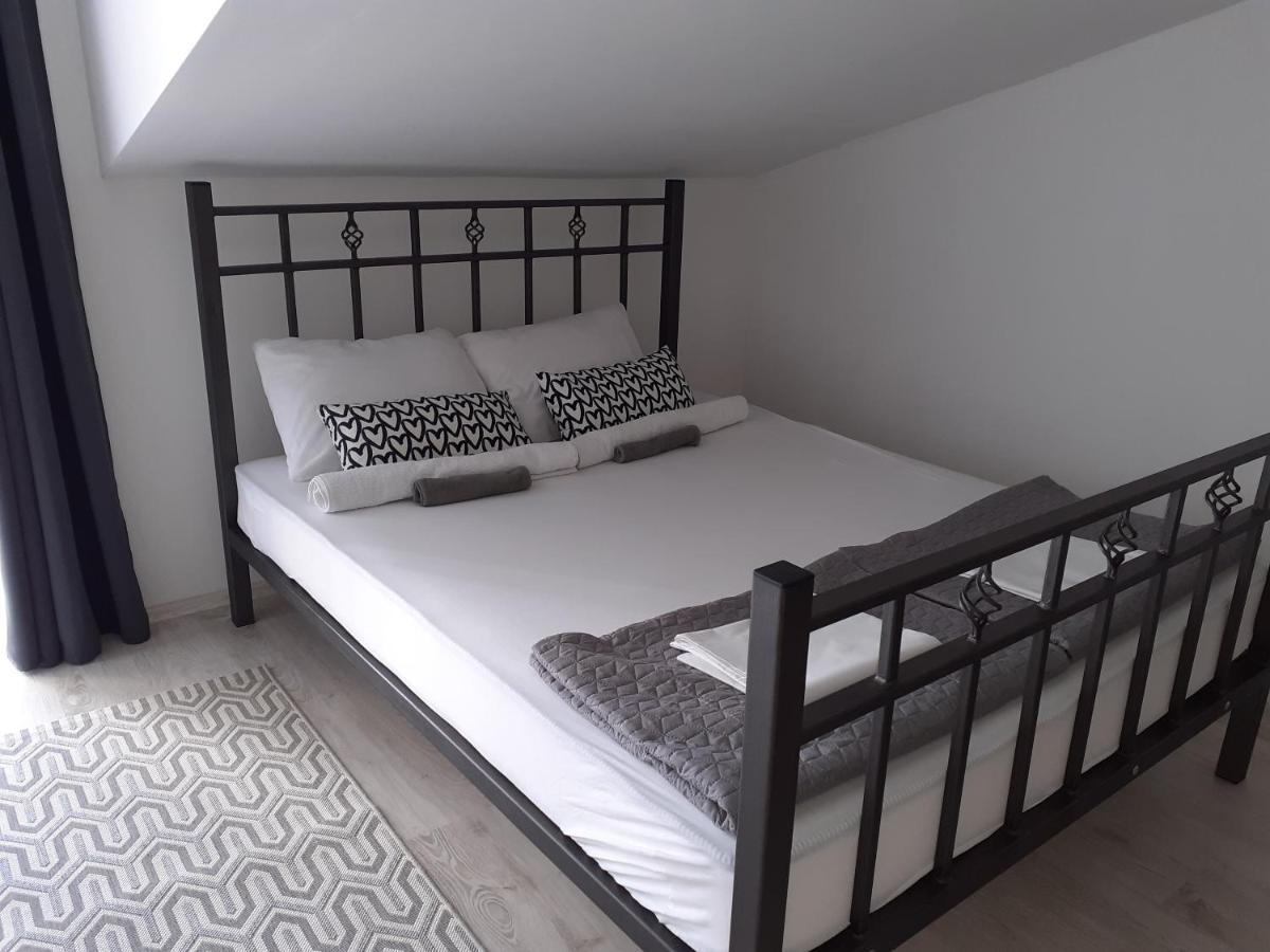 Appartement Flora Novi Sad Extérieur photo