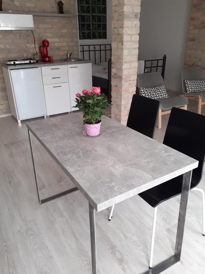 Appartement Flora Novi Sad Extérieur photo
