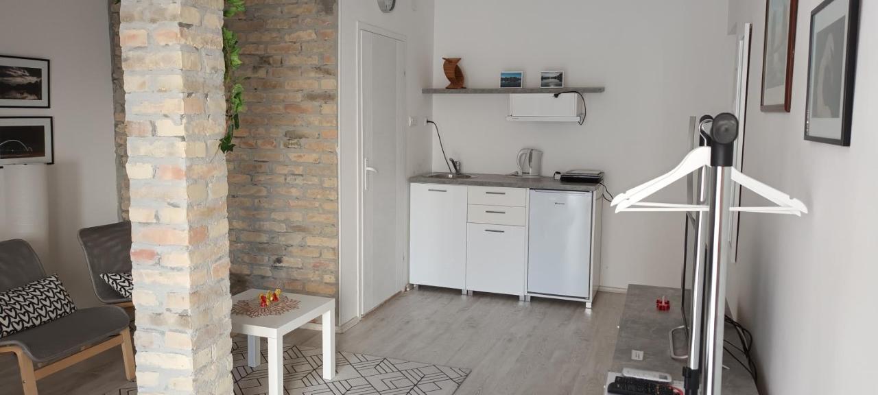 Appartement Flora Novi Sad Extérieur photo